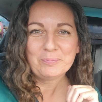 Jennifer Holdsworth